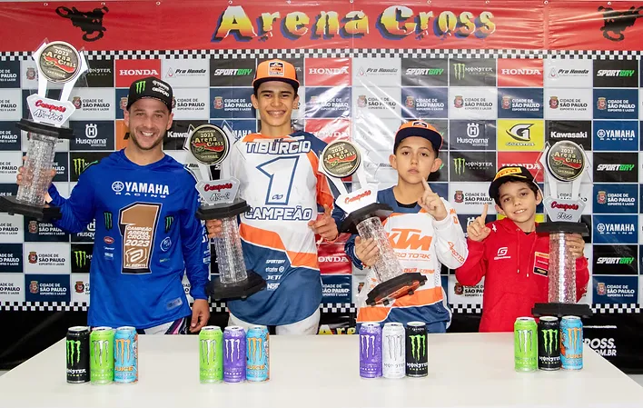 VÍDEOS: corridas da segunda etapa do Brasileiro de Motocross 2015 – BRMX