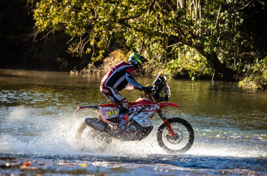  Bruno Crivilin inicia Sertões Series Paraná com vitória imponente e liderança no Rally Raid Nacional